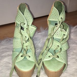 Senso Mint Green Wedge Lace Up Heel